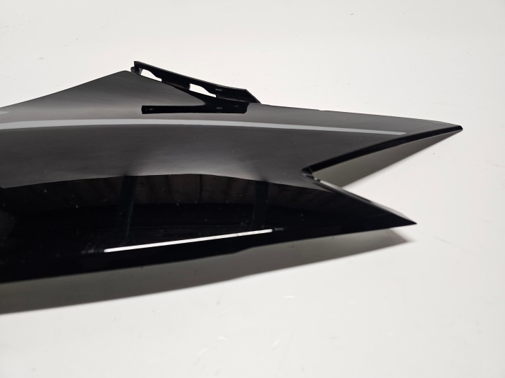 DAELIM XQ1 125 XQ 1 DÉFLECTEUR D'AIR AVANT CASQUETTE CALOTTE GAUCHE PLASTIQUE