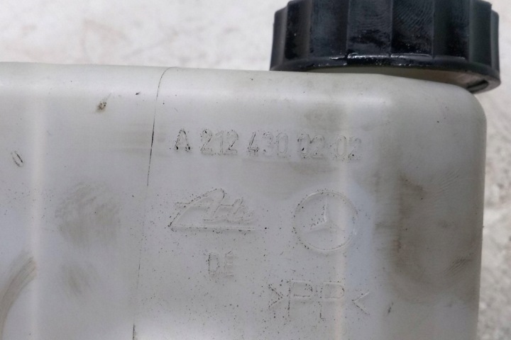 PISTON DE FREIN MERCEDES-BENZ E (W212) A2124300202 2.14L DIESEL 120KW