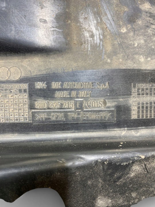 AUDI A4 S4 B9 8W PROTECTION CHÂSSIS LATÉRALE 8W0825215E