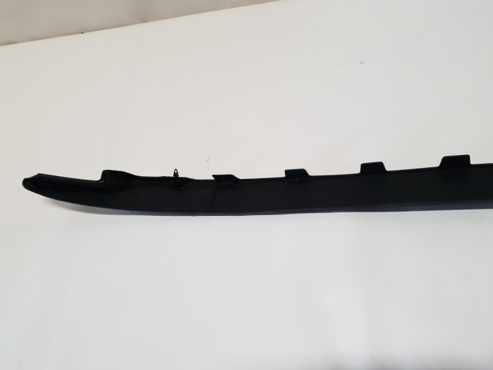 FORD FIESTA MK7 LÈVRE SPOILER CAOUTCHOUC DANS PARE-CHOCS AVANT