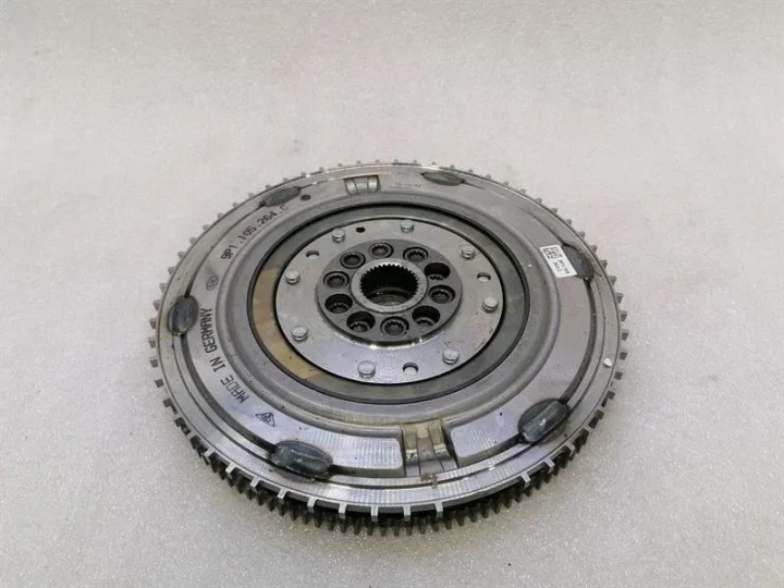 1700KM 2022 PORSCHE 911 992 FLYWHEEL 9P1105264C PDK GT3
