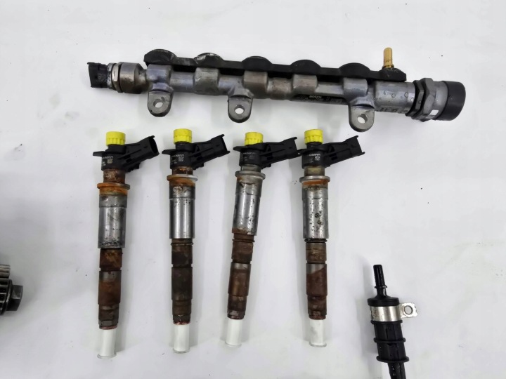 INJECTEURS POMPE ENSEMBLE QASHQAI 2013 2.0DCI NISSAN 0445115