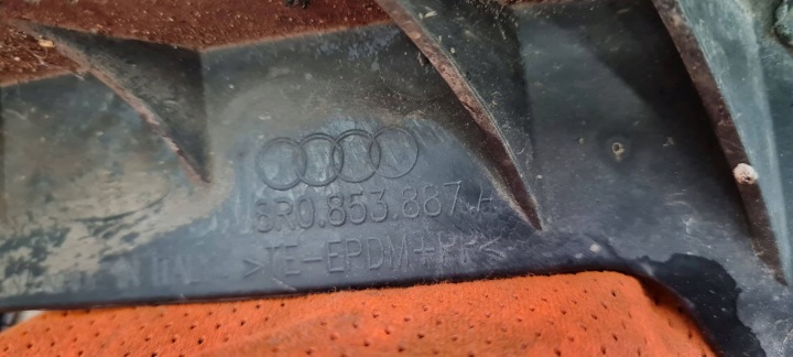 Q5 8R SPOILER PASSAGE DE ROUE GAUCHE AVANT DÉFLECTEUR 8R0853887A