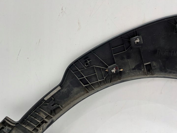 HYUNDAI KONA 17- MOULURE GARDE-BOUE AVANT AVANT GAUCHE 87711-J9000