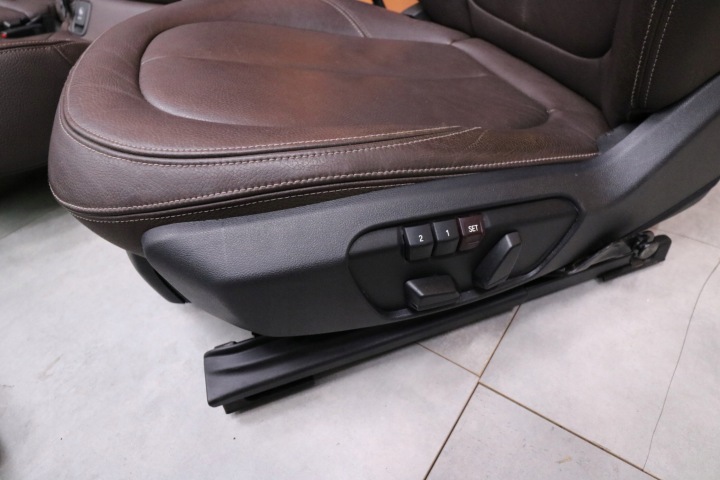 BMW X1 F48 INTÉRIEUR SIÈGES CHAUFFÉ MÉMOIRE DAKOTA MOKKA
