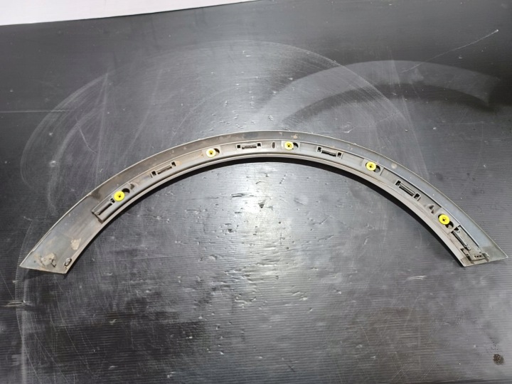 VOLVO C30 MOULURE REVÊTEMENT AILE GAUCHE ARRIÈRE GAUCHE ARRIÈRE 30779140