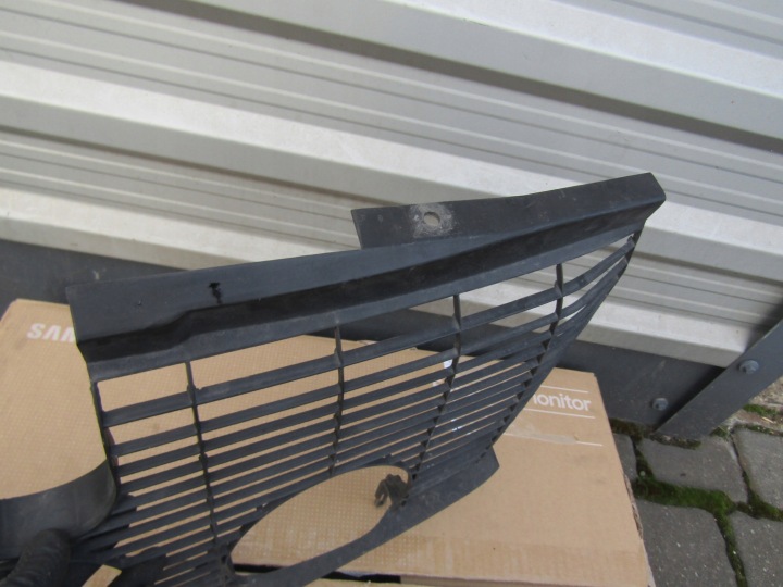 1 MERCEDES W210 PROTECTION GRILLE SUR VENTILATEUR RADIATEUR CLIMATISATION