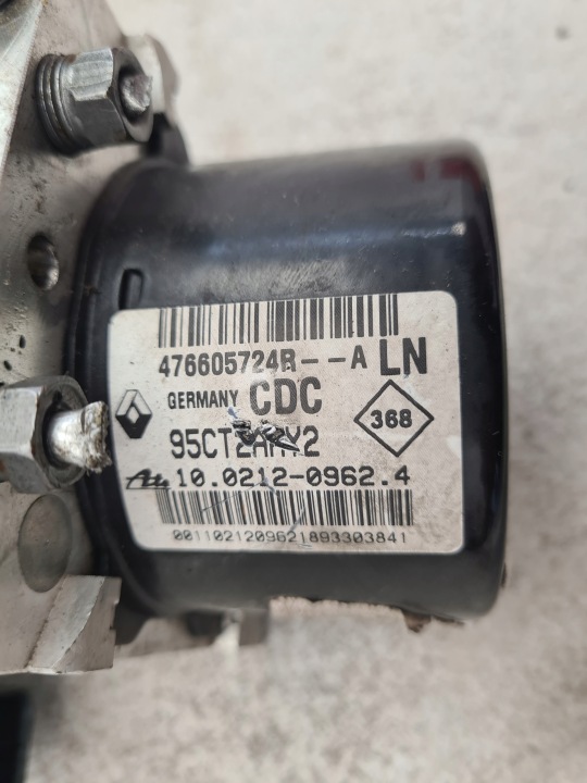 RENAULT MEGANE III POMPE ABS 476605724R
