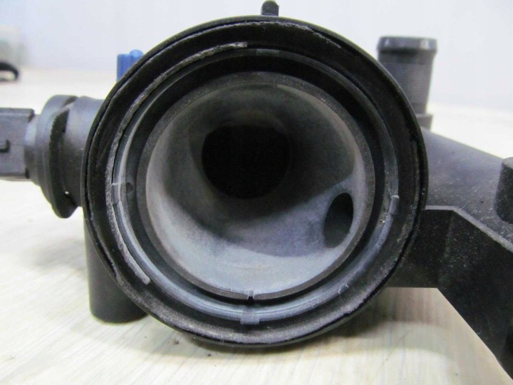 RENAULT MASTER 2.2 DCI CHÂSSIS THERMOSTAT 8200021008