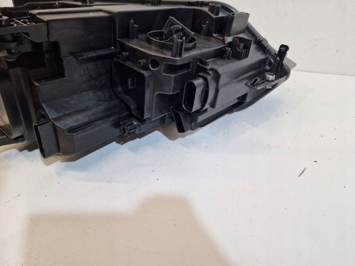 PHARE AVANT AVANT DROITE VW VOLKSWAGEN TOURAN 5TB COMPLET LED 5TB941082B