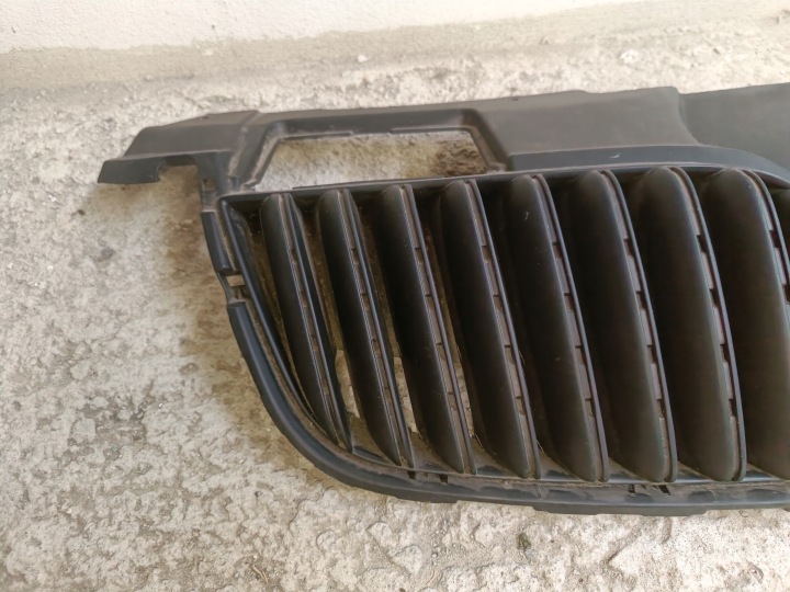 GRILLE SKODA FABIA 2 II ROOMSTER CALANDRE AVANT PARE-CHOCS AVANT 5J0853668A