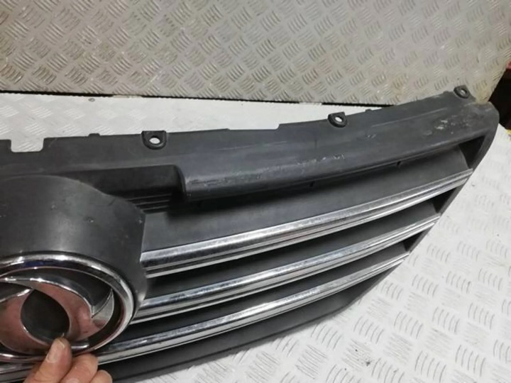 LL GRILLE CALANDRE DONFENG GLORY 580 5509011-SA02