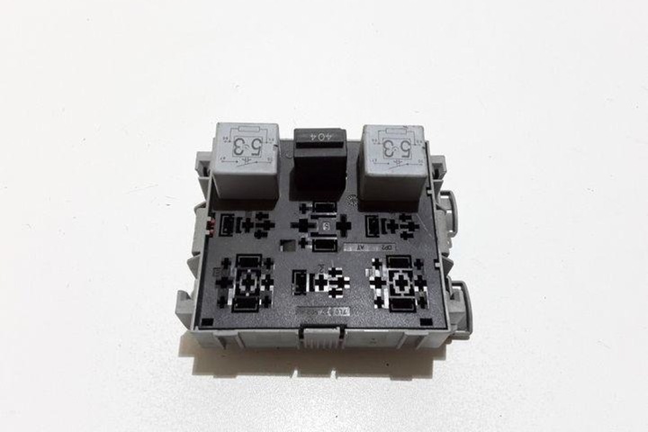 BOÎTE FUSIBLES PORSCHE CAYENNE (9PA) 7L0937503A 4.8L GASOLINE 283KW