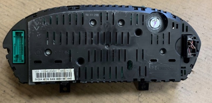 KIT DE DÉMARRAGE FABIA I 1,2 12V 03E906033A 5WP4430507