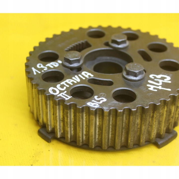 KOLO DENTÉ GALET DISTRIBUTION 1.9 TDI 8V BLS SKODA OCTAVIA II 038109111E