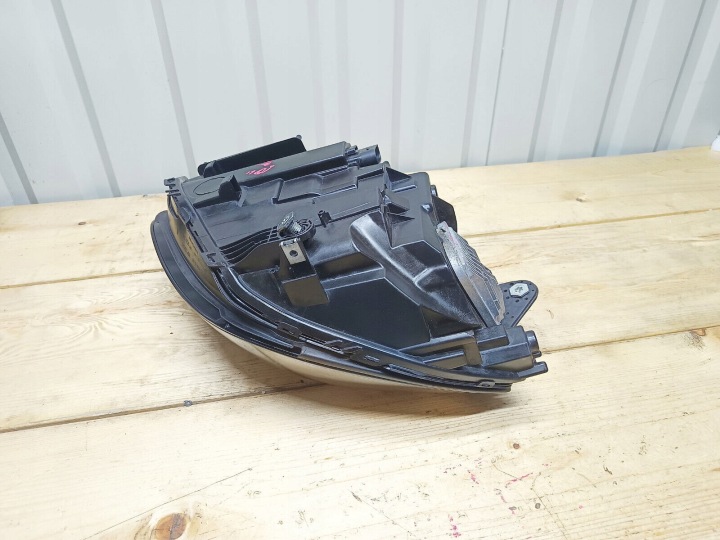 MERCEDES SLK A172 COMPLET LED PROJECTEUR ILS DROITE