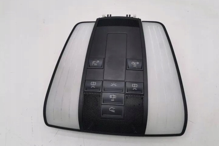 ÉCLAIRAGE INTERNE MERCEDES-BENZ CLS (C218) A0009055200 3.0L DIESEL