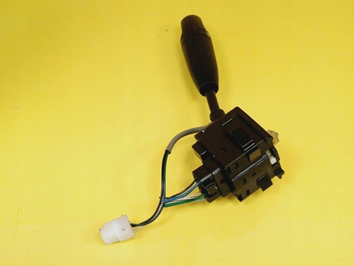MANETTE COMMUTATEUR CLIGNOTANTS DAEWOO KALOS 520321-1000 NR890