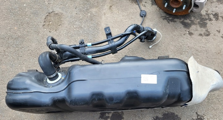 RÉSERVOIR RÉSERVOIR CARBURANTS ENTRÉE POMPE CORBEILLE KIA CEED III UNIVERSEL 1.5 T GDI ESSENCE OE EUROPE