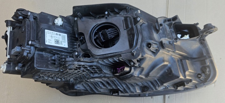GAUCHE VW TOUAREG III COMPLET LED 761-R-LINE NOIR 761941081A