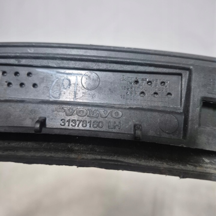 VOLVO XC90 II 2 14- MOULURE REVÊTEMENT GAUCHE ARRIÈRE