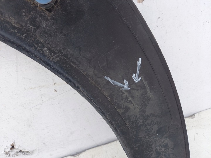 REVÊTEMENT GARDE-BOUE GAUCHE ARRIÈRE CITROEN C4 CACTUS 9801554480