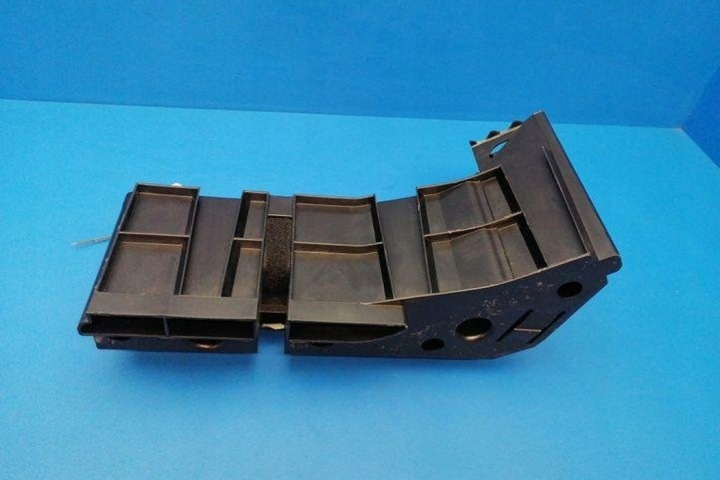 MOUSSE COUVERCLES DE COFFRE MERCEDES-BENZ CLS (C219) 2198900014 3.0L DIESEL 165KW 2006