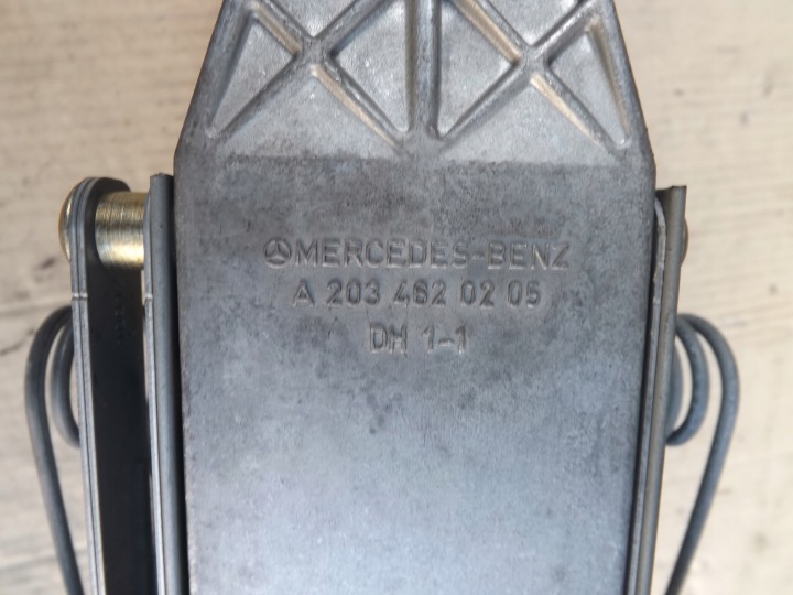 MERCEDES W203 COLONNE DIRECTION CROISILLON COLONNES A2034603016