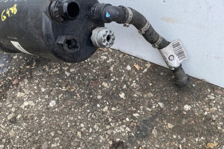 ZBIORNIK/ZBIORNIK LIQUIDE SYSTÈMES AMPLIFICATEUR CAOUTCHOUC BMW X5 (E70)