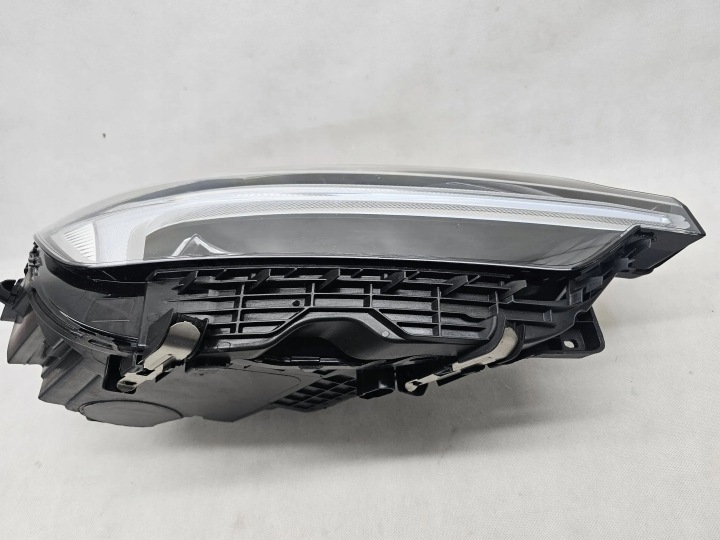 VOLVO XC60 II LIFT PHARE AVANT AVANT DROITE COMPLET LED MID EUROPE 32338983