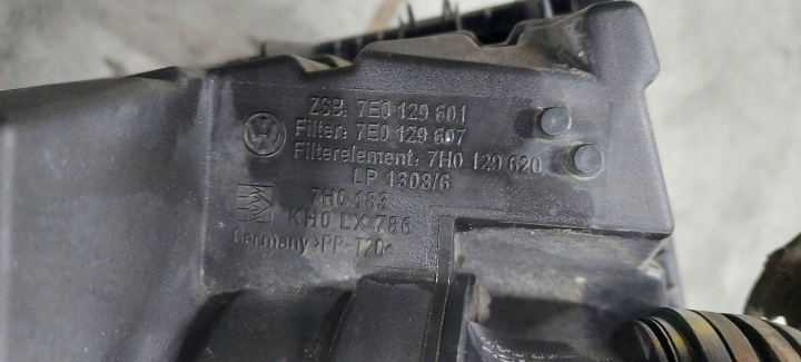 CHÂSSIS FILTRE AIR DÉBITMÈTRE VW T5 T6 T6.1 2.0 TDI 7E0129601