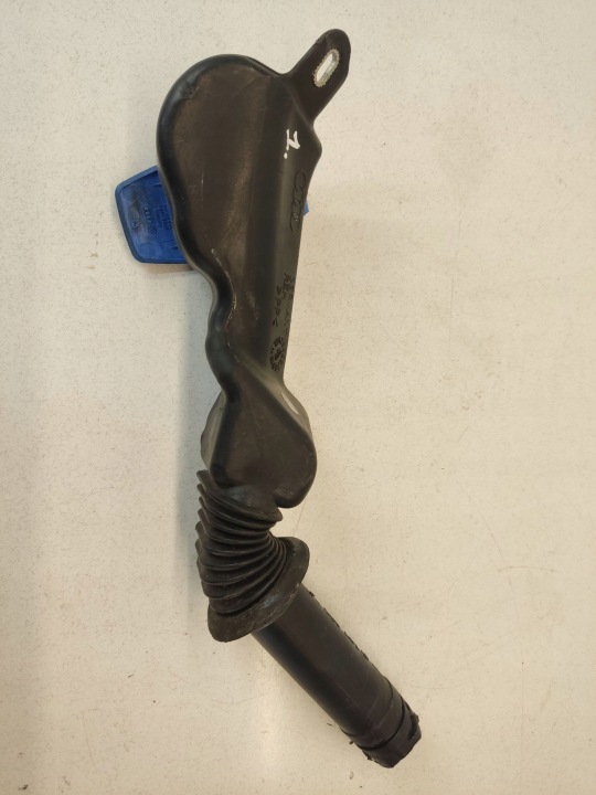AUDI A6 S6 C6 4F 2006 TUYAU GOULOTTE DE REMPLISSAGE LAVE-GLACE 4F0955452B