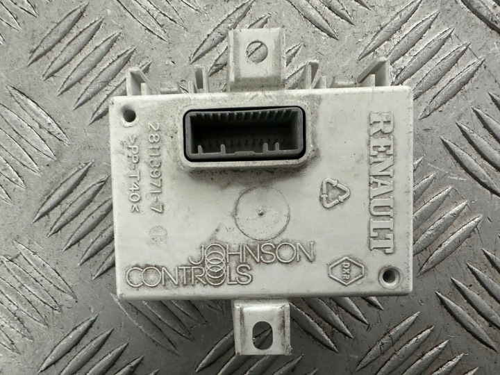 RENAULT CLIO III MODULE CONTRÔLEUR NAVI 280380655R