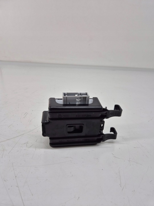 MODULE DE COMMANDE D'ÉCLAIRAGE (LCM) AUDI A6 ALLROAD C7 4H0907357B