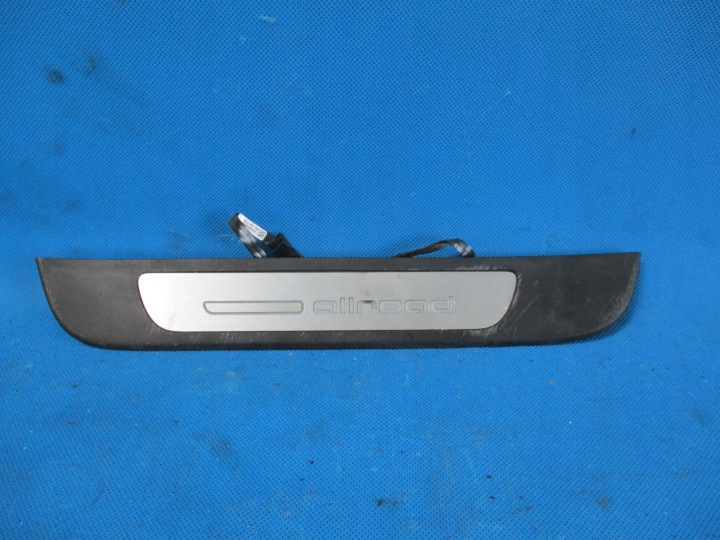 MOULURE SEUIL GAUCHE LED AUDI A6 C7 ALLROAD 4G9947423A