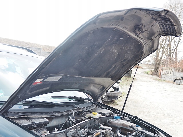 AUDI A6 C5 RESTYLAGE LIFT CAPOT COUVERCLE MOTEUR EN BON ÉTAT COULEUR LZ6G
