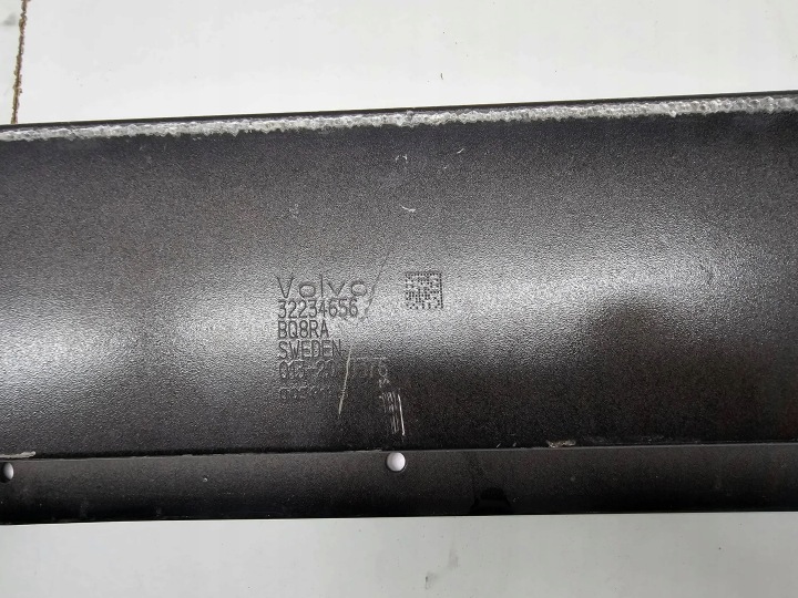 VOLVO S60 III V60 II POUTRE PARE-CHOCS AVANT AVANT 32234656