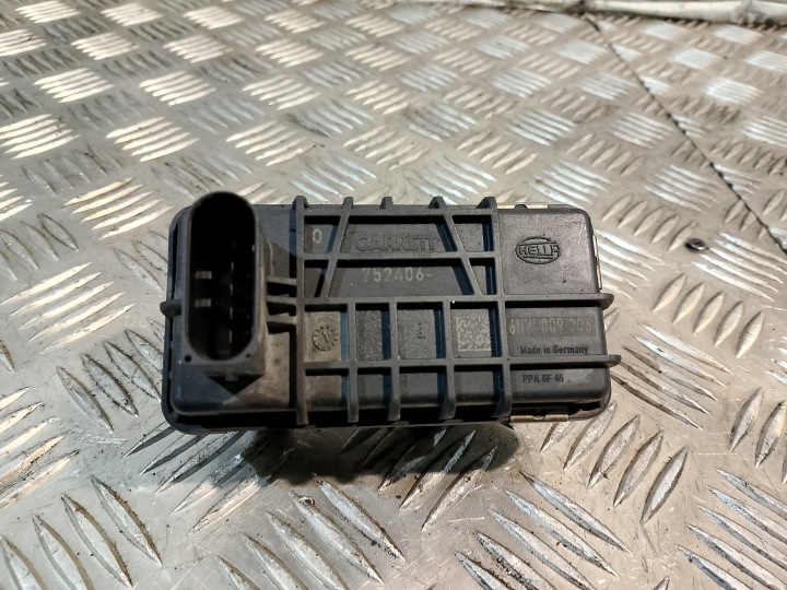 GUIDE TURBINES FORD FOCUS MK2 1.8 TDCI 6NW009206 752406 HELLA