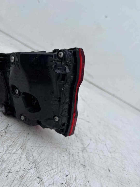 AUDI A4 B9 8W5 16-19 BERLINE PHARE ARRIÈRE INTÉRIEURE EXTÉRIEUR GAUCHE USA