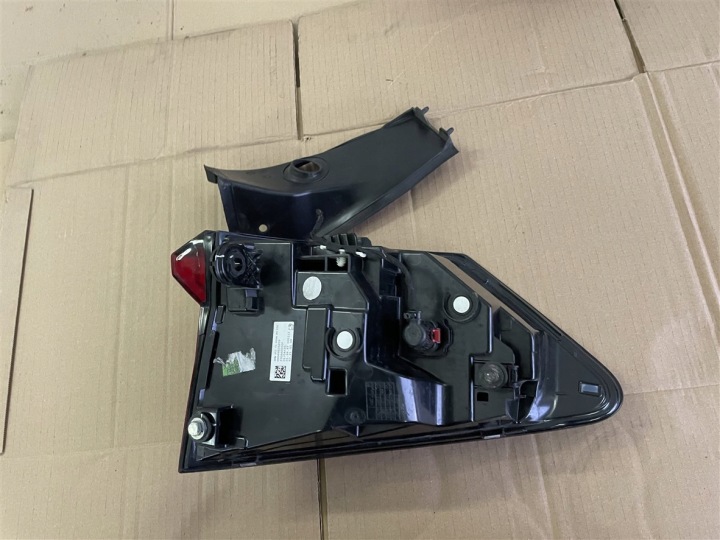 PHARE DANS AILE DROIT ARRIÈRE DROITE ARRIÈRE H4946535209 BMW X1 U11 22-