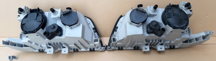 C-KLASA W202 C43 AMG PHARE PROJECTEUR XÉNON JEU