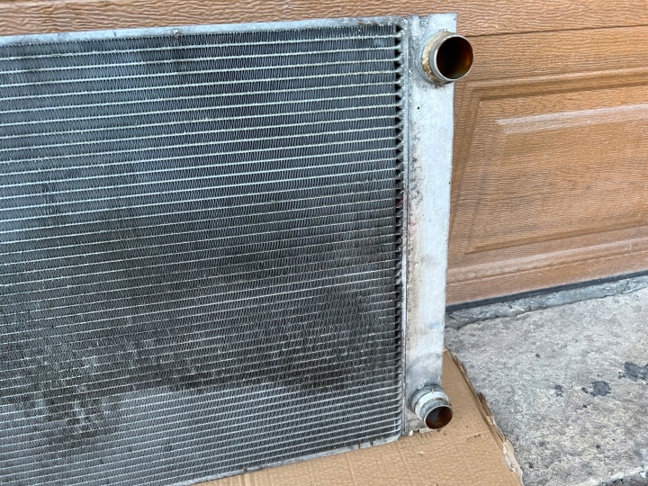 RADIATEUR LIQUIDE EAU 4E0121251E 3.7 4.2 BFM AUDI A8 D3 ORIGINALE