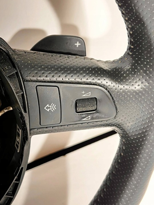 8P0 419 091 BM VOLANT AUDI A6 S6 C6 4F 2010