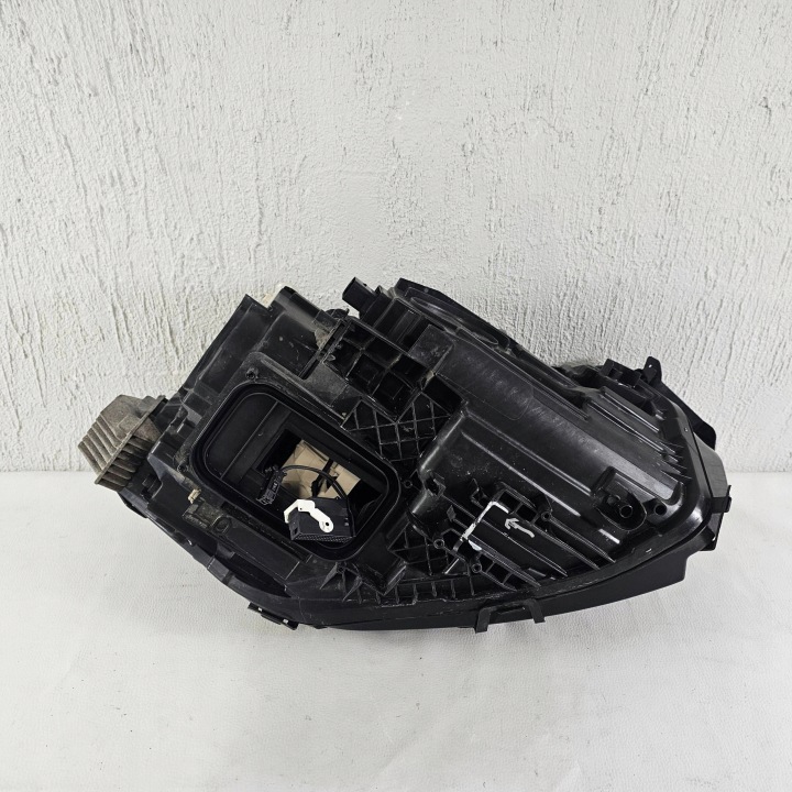 PHARE GAUCHE AVANT MERCEDES EQA EQB W243 PERFORMANCE A2439068900