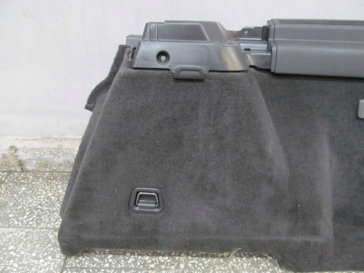 VOLVO V50 04-12 COLLECTEUR REVÊTEMENT COUVERCLES DE COFFRE ARRIÈRE DROIT 36153120