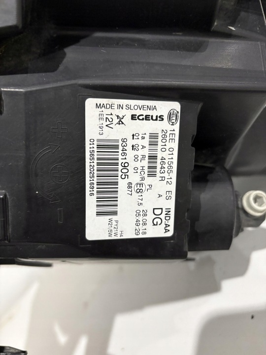 TRAFIC III VIVARO B PHARE DROITE AVANT AVANT 93461905