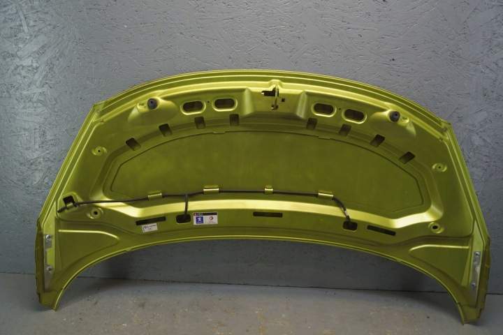 PEUGEOT 207 CAPOT COUVERCLE MOTEUR (M711)