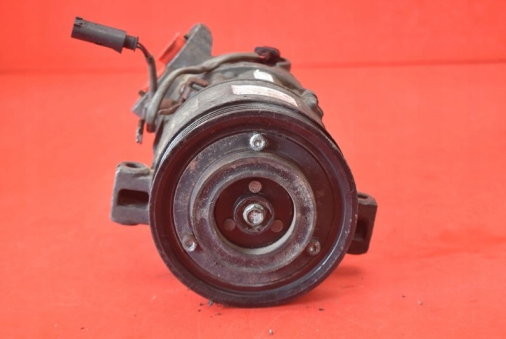 COMPRESSEUR POMPE CLIMATISATION 8FK351114-681 BMW E90 E91 2.0I 150 KM 04-10