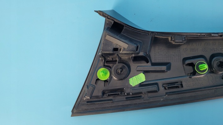 MERCEDES W177 A200 20R MOULURE COUVERCLES DE COFFRE COUVERCLES DE COFFRE DROITE A1777900200