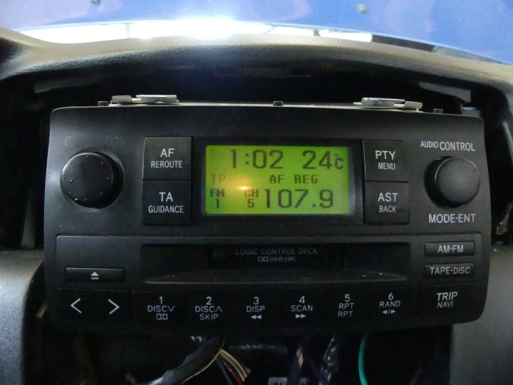 RADIO D'USINE TOYOTA COROLLA E12 86120-02250 AUTORADIO